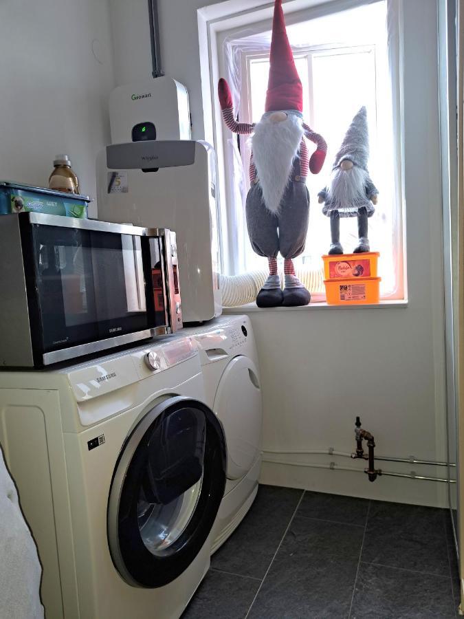Airbnb 'Logeren Aan Het Plein' In Het Centrum Van Meppel Eksteriør billede